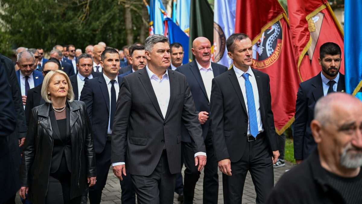 MILANOVIĆ POSLAO PORUKU IZ LIVNA: Hrvati se u mutnim vremenima trebaju držati zajedno 17 221248
