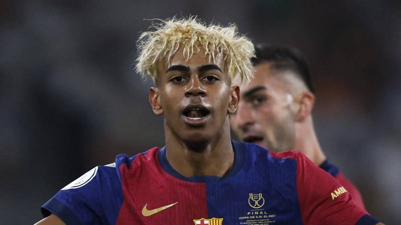 Barcelonino čudo odigralo 100. utakmicu za klub: 'Briše pod' s brojkama Messija i Ronalda... 13 2025 04 26t215132z 1513740794 up1el4q1opvjk rtrmadp 3 soccer spain bar rma report 2ojEpew