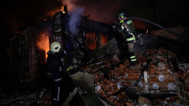 U ruskom napadu dronovima na Harkiv 40 ljudi ozlijeđeno 16 2025 04 30t055921z 1188981386 rc2x7eag47ia rtrmadp 3 ukraine crisis attack kharkiv
