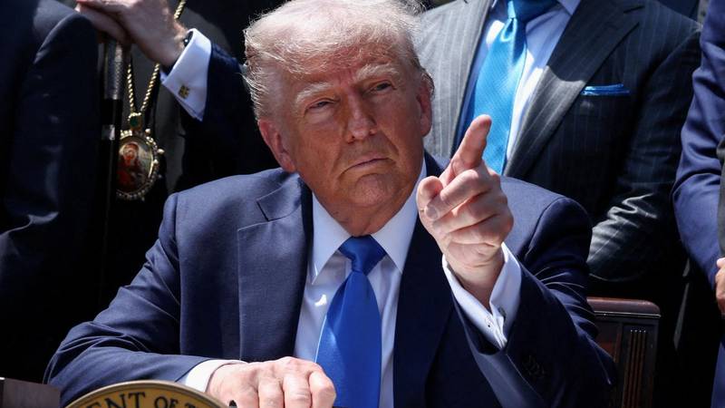 Trump najavio sankcije bilo kome tko kupi naftu od Irana 13 2025 05 01t190001z 1310466953 rc269ea7ilqv rtrmadp 3 usa iran oil mWB0PF0