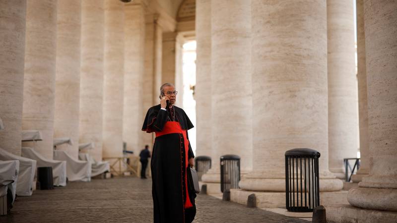 Ometači signala, folije i pločice u Sikstinskoj kapeli. Špijunske metode za tajnost konklave 22 2025 05 03t121618z 2094595247 rc2aaean9bjc rtrmadp 3 pope succession cardinals