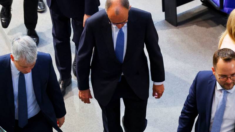 Pogledajte trenutak kad je Merz shvatio da nema dosta glasova! 13 2025 05 06t101821z 410178184 rc28cea7d5bn rtrmadp 3 germany politics merz chancellor
