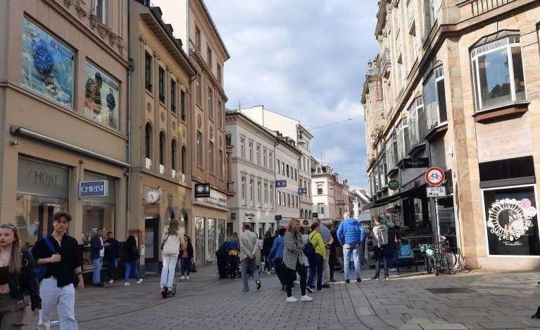 OVE PROMJENE U NJEMAČKOJ ODMAH STUPAJU NA SNAGU: Velika reforma zakona o imenima i prezimenima 27 23164