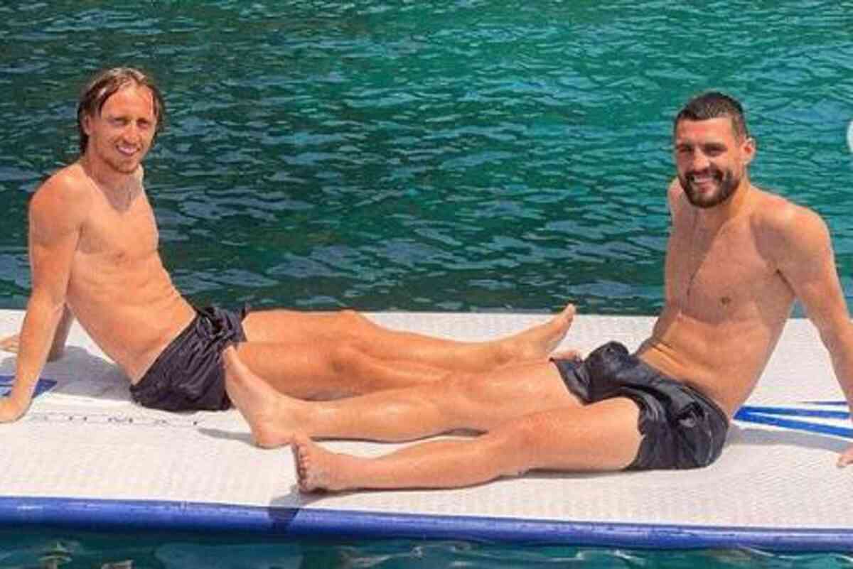 FOTO Mateo Kovačić proslavio je rođendan, a ovako mu je čestitao Luka Modrić: 'Brate' 7 245979