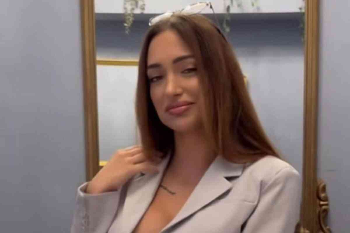 Laura iz 'Gospodina Savršenog' proslavila rođendan, otkrila koji Savršeni joj je poslao čestitku 13 853799
