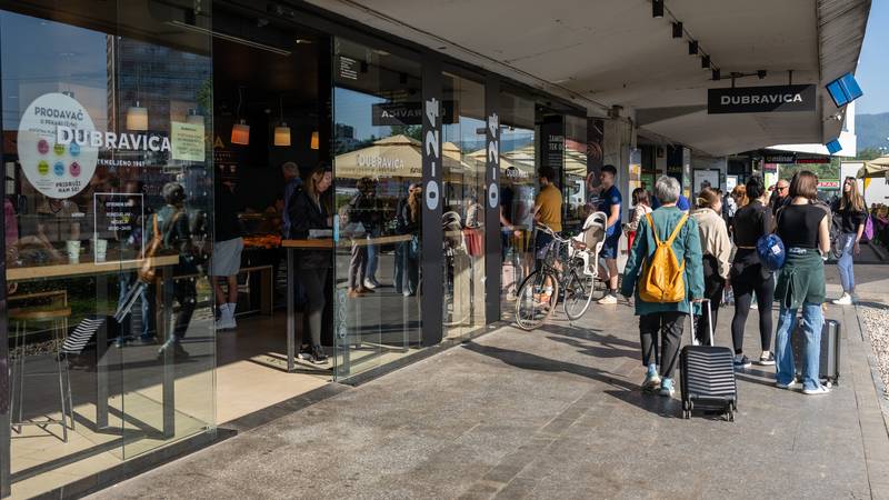 Uputite li se u jednu od rijetkih pekara koja radi u Zagrebu, naoružajte se strpljenjem... 10 pekara4