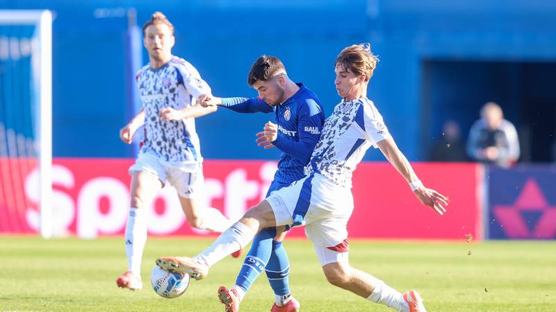 UŽIVO Hajduk - Dinamo: Veliki derbi i još veći ulog. Atmosfera u Splitu usijana do vrhunca 16 pxl 020325 129171632 htr8pZZ