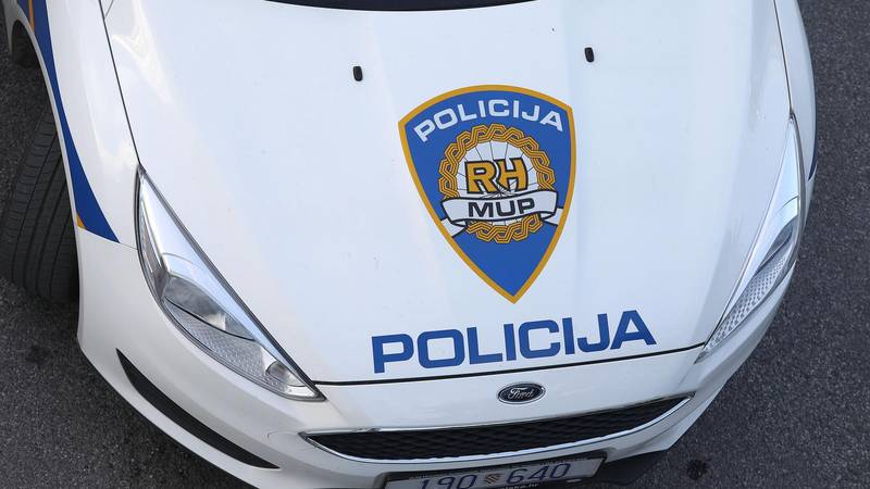 Detalji kaosa u Dubravi: Potukli se zbog parkinga, mladić pucao iz pištolja pa se dao u bijeg! 16 pxl 200618 21036223