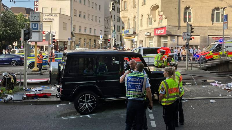 FOTO Užas u Stuttgartu: Žena podlegla ozljedama, policija ne vjeruje da se radilo o napadu 16 pxl dpa 020525 132101117