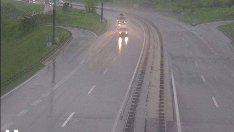 HAK: Oprez na A1 kod Otočca, vozač vozi u suprotnom smjeru 13 snimka zaslona 2025 05 06 075004png