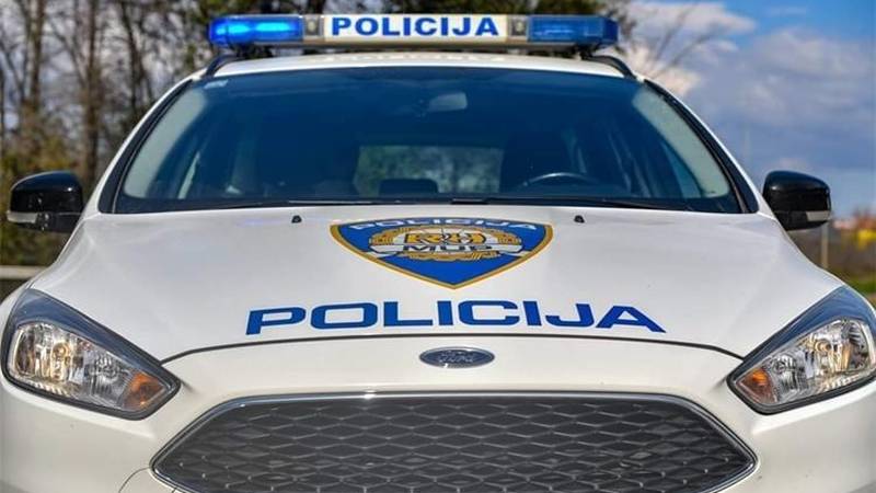 Umirovljena profesorica lažnim potpisom do dva stana: 'Samo sam potpisala N. kod bilježnika' 10 splitska policija
